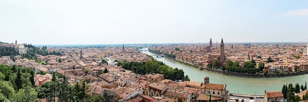 Verona liegt in der Nähe vom Gardasee