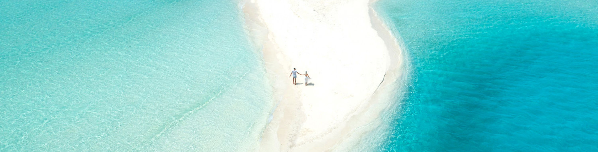 Die schönsten Strände beim Malediven Urlaub entlang spazieren.