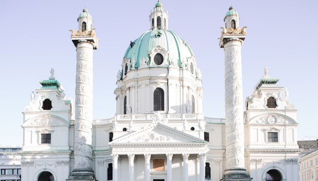 Die Karlskirche bei einer Wien Städtereise besuchen