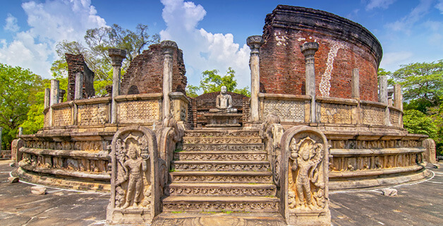 Ruinen in der der Königsstadt Polonnaruwa
