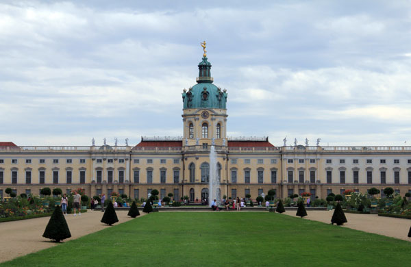 Schloss Charlottenburg mit Gartenanlage