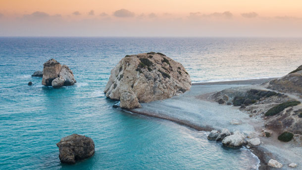 Zypern Urlaub buchen und am Strand relaxen